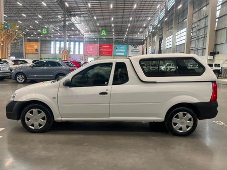 2022-Nissan-NP200-16-AC-Safety-Pack_3