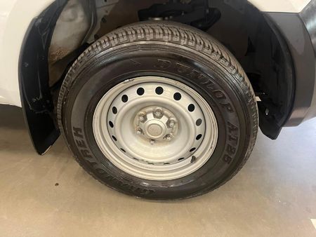 2023-Isuzu-D-Max-19-DDI-HR-L-4x4-Single-Cab_8