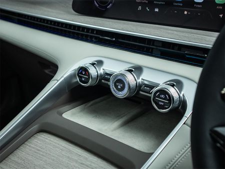 2026-Omoda-C9-20T-Explore-AWD_12