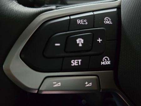 2026-Volkswagen-Tayron-14TSI-Life-DSG-Auto-110kw_25