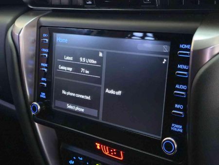 2026-Toyota-Fortuner-24-GD-6-RB-Auto_12