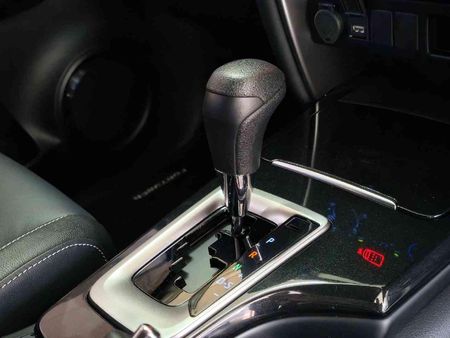 2026-Toyota-Fortuner-24-GD-6-RB-Auto_15
