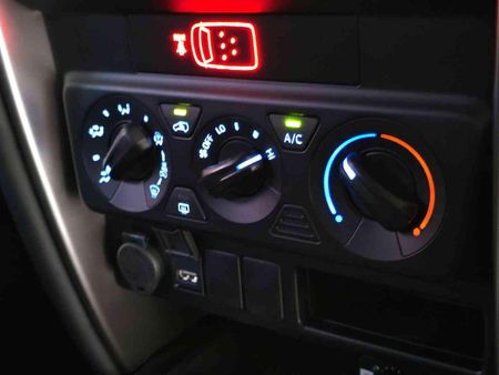 2026-Toyota-Fortuner-24-GD-6-RB-Auto_4