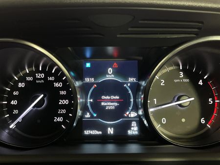 2019-Land-Rover-Discovery-30-TD6-SE_2