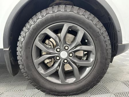 2019-Land-Rover-Discovery-30-TD6-SE_4