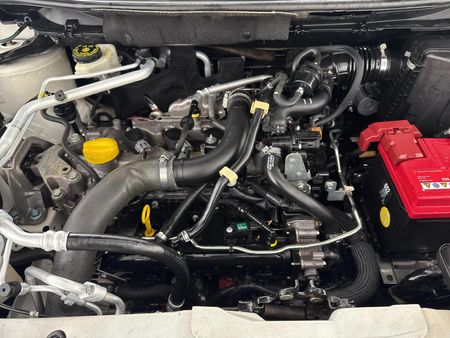 2017-Nissan-Qashqai-12T-Visia_12