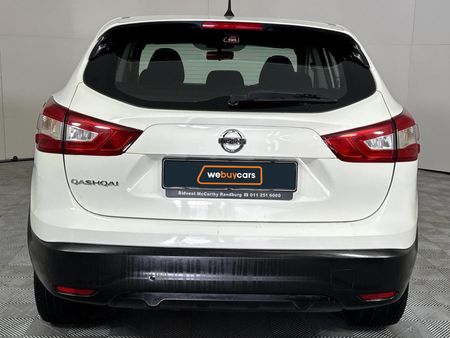 2017-Nissan-Qashqai-12T-Visia_17