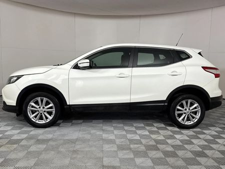 2017-Nissan-Qashqai-12T-Visia_18
