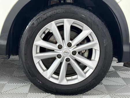 2017-Nissan-Qashqai-12T-Visia_5