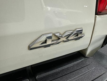 2017-Toyota-Hilux-28-GD-6-Raider-4x4-Double-Cab-Auto_16