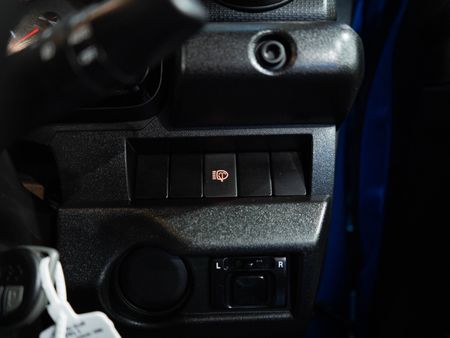 2024-Suzuki-Jimny-15-GLX-Auto_17