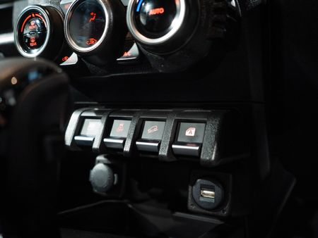 2024-Suzuki-Jimny-15-GLX-Auto_23