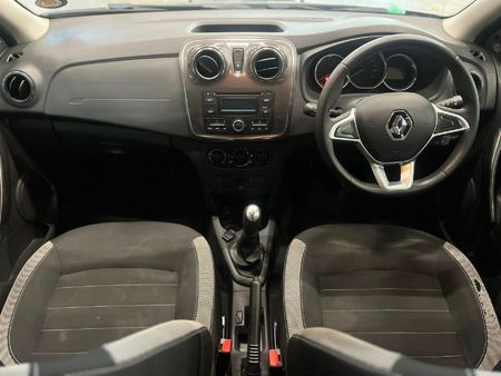 2018-Renault-Sandero-900T-Stepway-Expression_11