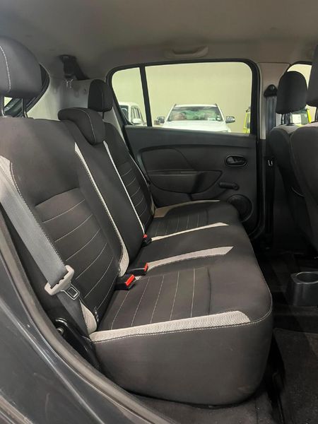 2018-Renault-Sandero-900T-Stepway-Expression_12