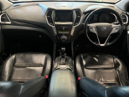 2013-Hyundai-Santa-Fe-R22-Premium-Auto_11