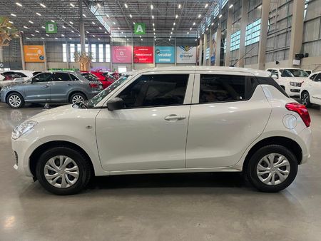 2022-Suzuki-Swift-12-GA_16