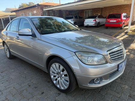 2007-Mercedes-Benz-C-Class-C-200K-Classic-Auto_3