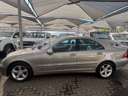 2006-Mercedes-Benz-C-Class-C-180K-Classic-Auto_3
