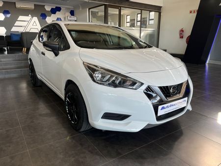 2020-Nissan-Micra-900T-Visia_2