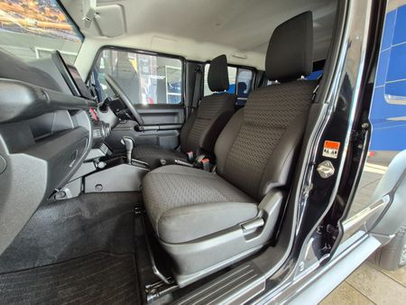 2024-Suzuki-Jimny-15-GLX-Auto_15