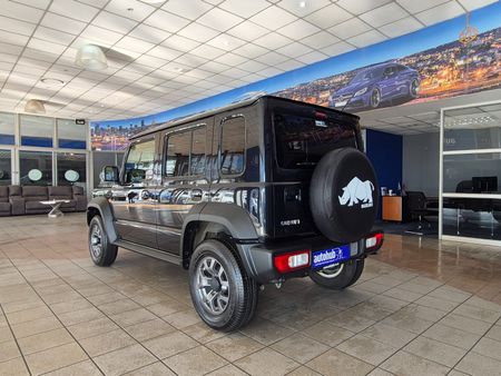 2024-Suzuki-Jimny-15-GLX-Auto_2