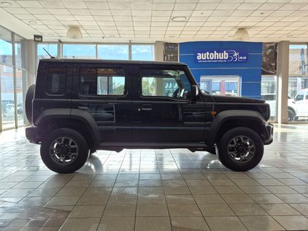 2024-Suzuki-Jimny-15-GLX-Auto_5