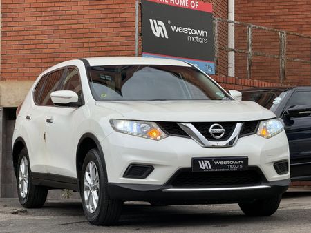 2016-Nissan-X-Trail-20-XE_0
