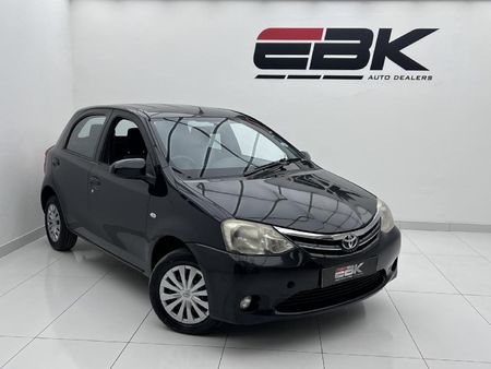 2013-Toyota-Etios-15-XS-5-dr_0