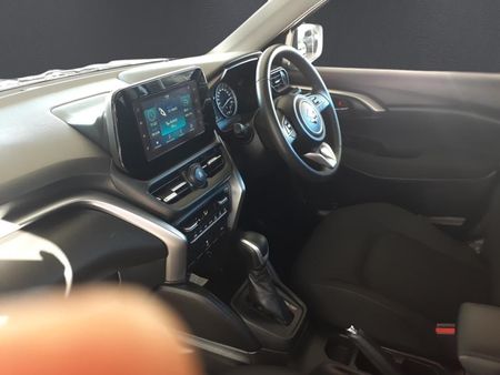 2025-Suzuki-Grand-Vitara-15-GL-Auto_14