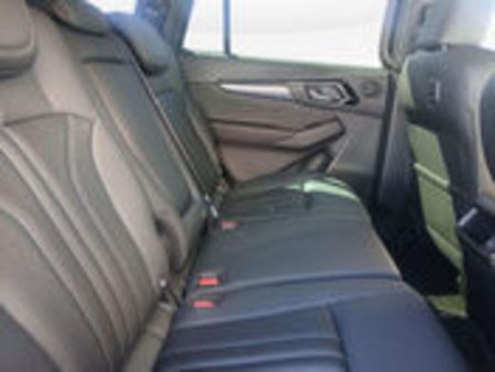 2026-Isuzu-Mu-x-19D-LS-Auto_12