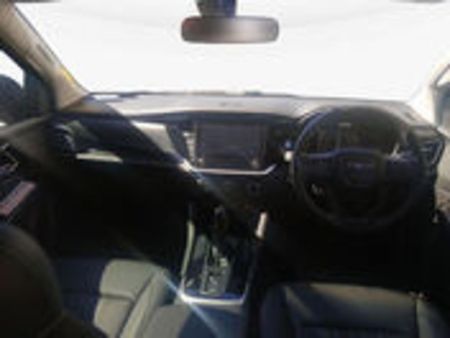 2026-Isuzu-Mu-x-19D-LS-Auto_8