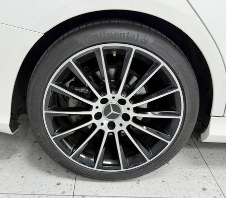 2018-Mercedes-Benz-C-Class-C-200-AMG-Line-Auto_14