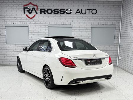 2018-Mercedes-Benz-C-Class-C-200-AMG-Line-Auto_3