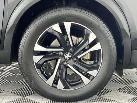 2021-Peugeot-2008-GT-12T-Auto_5