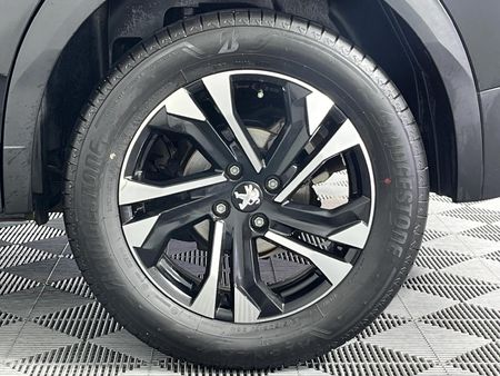 2021-Peugeot-2008-GT-12T-Auto_6