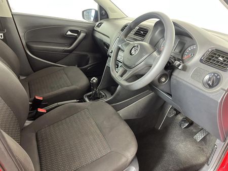 2021-Volkswagen-Polo-Vivo-14-Trendline-5-dr_9