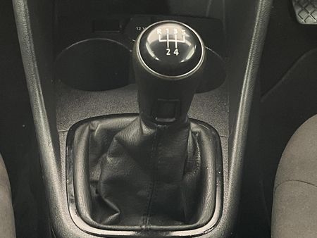 2021-Volkswagen-Polo-Vivo-14-Trendline-5-dr_10