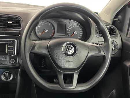 2021-Volkswagen-Polo-Vivo-14-Trendline-5-dr_12
