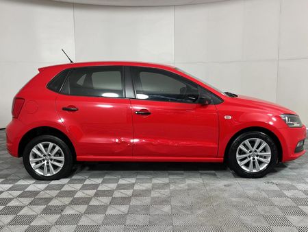 2021-Volkswagen-Polo-Vivo-14-Trendline-5-dr_17