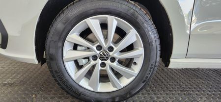 2026-Volkswagen-Polo-Vivo-16-Life_7