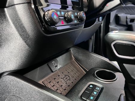 2025-Ford-Ranger-20D-XLT-HR-Double-Cab-Auto_24