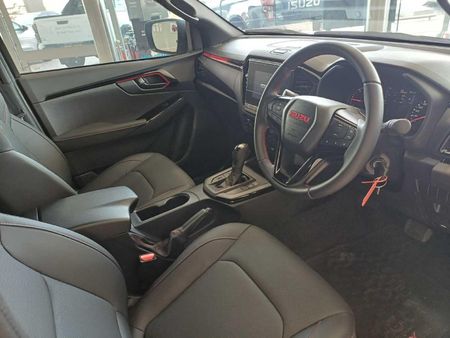 2026-Isuzu-D-Max-19-DDI-HR-X-Rider-Auto-Double-Cab_7