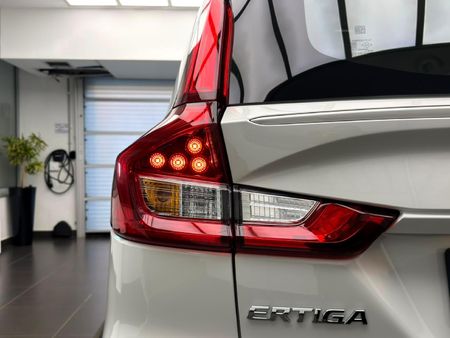 2026-Suzuki-Ertiga-15-GA_13