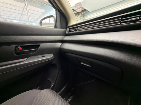 2026-Suzuki-Ertiga-15-GA_27