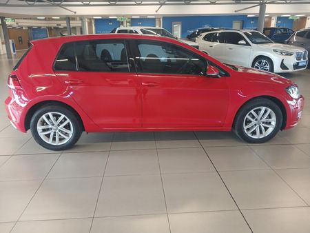 2018-Volkswagen-Golf-VII-14-TSI-Comfortline-Auto_7