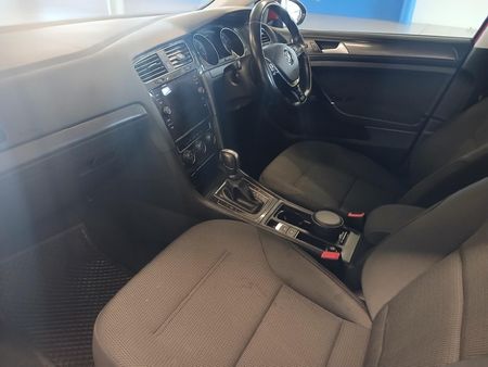 2018-Volkswagen-Golf-VII-14-TSI-Comfortline-Auto_8