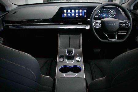 2026-Omoda-C5-15T-Luxury-X_6