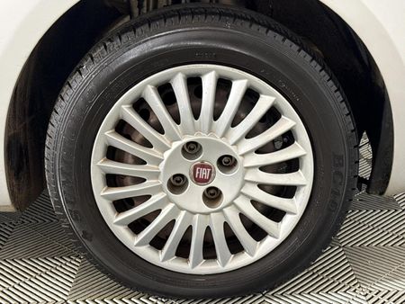 2013-Fiat-Punto-14-Easy_4