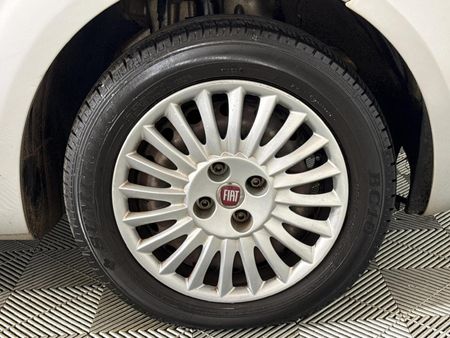 2013-Fiat-Punto-14-Easy_5