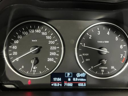 2017-BMW-X1-sDrive18i-xLine-Auto_2